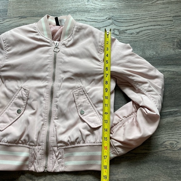Divided Juniors Pink and White Bomber Jacker, size 2 - Picture 13 of 13